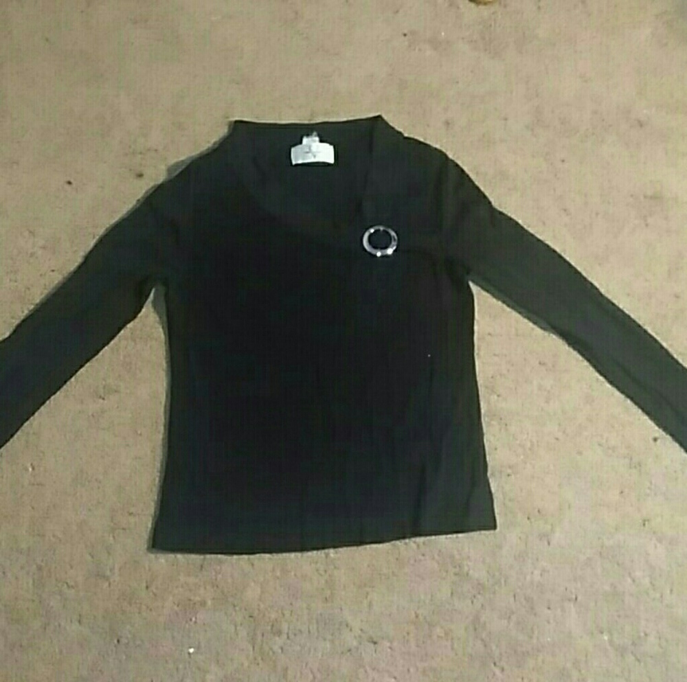 A black long sleeve shirt